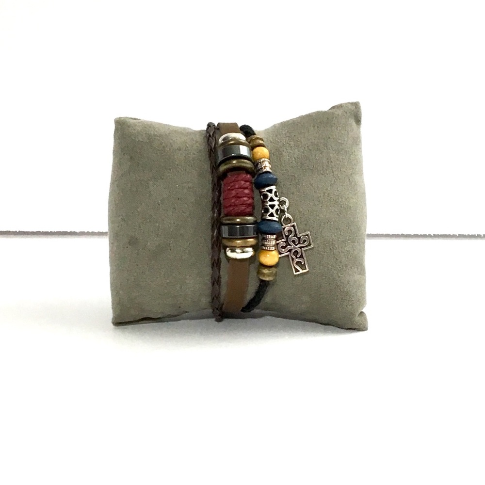 Design Bracelet green natural stone .